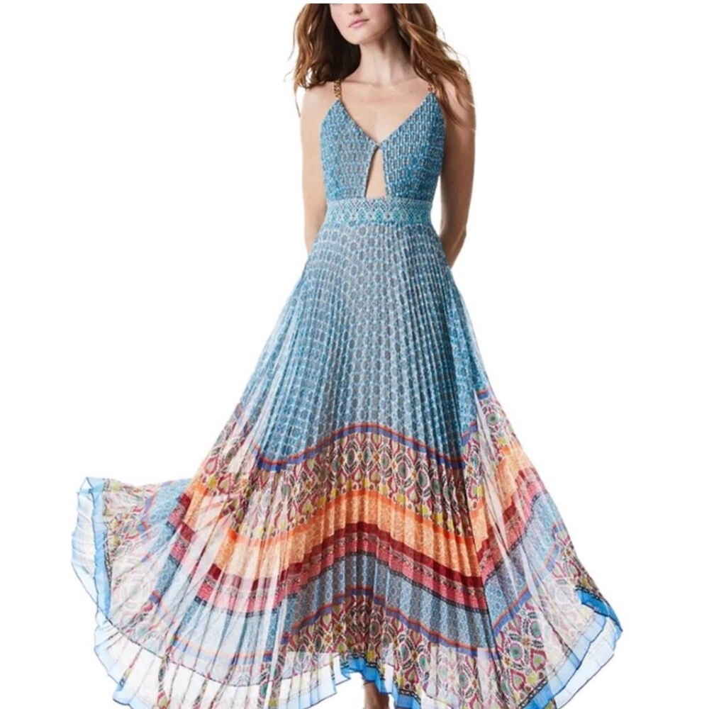 Alice + Olivia Gloria Gold Chain Straps
Pleated Boho Maxi Dress Size 0
